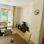Forest Retreat, Stream Resort, Pamporovo Daire