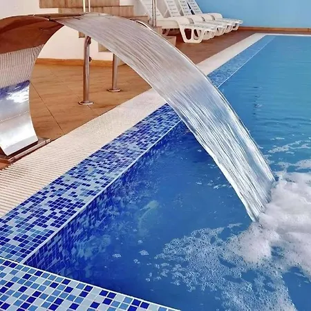 Forest Retreat, Stream Resort, Pamporovo Apartament