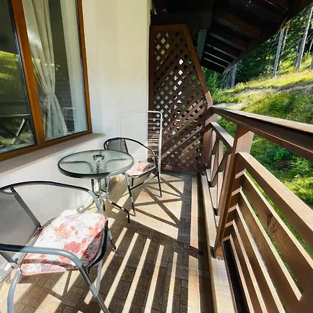 Forest Retreat, Stream Resort, Pamporovo *
