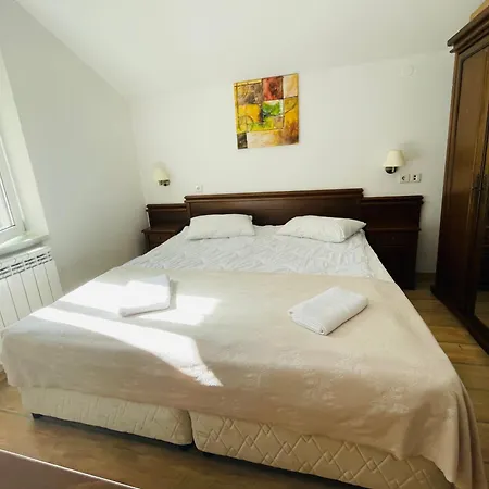 Forest Retreat, Stream Resort, Pamporovo Stoykite
