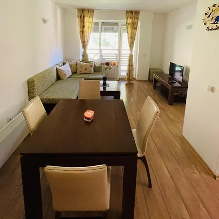 Forest Retreat, Stream Resort, Pamporovo Apartman *