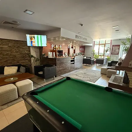 Forest Retreat, Stream Resort, Pamporovo Apartament *