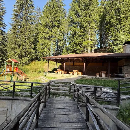 Forest Retreat, Stream Resort, Pamporovo