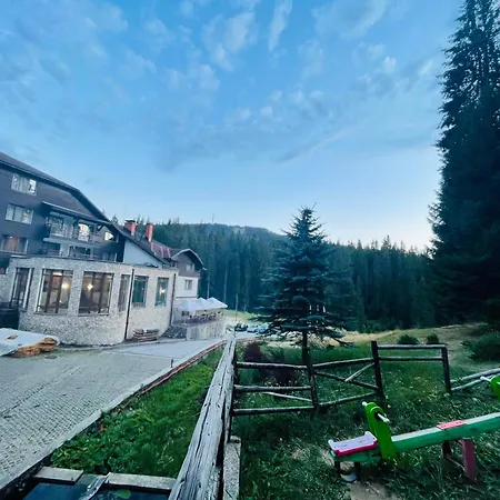 Forest Retreat, Stream Resort, Pamporovo * Stoykite